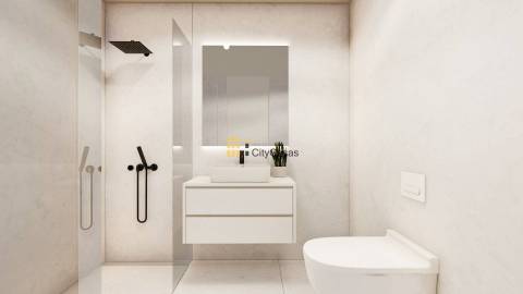 T2+1 Novo com L. de Garagem e Varanda