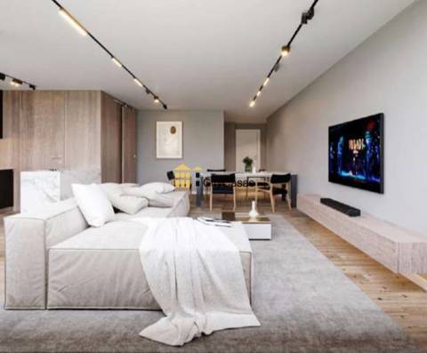 T1 Novo com L. Garagem e Varanda na Asprela