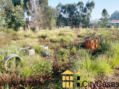 Lote p/ Construção de Habitação Plurifamiliar (27 Fogos)