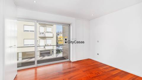 Moradia T4+1 Nova junto à Praia