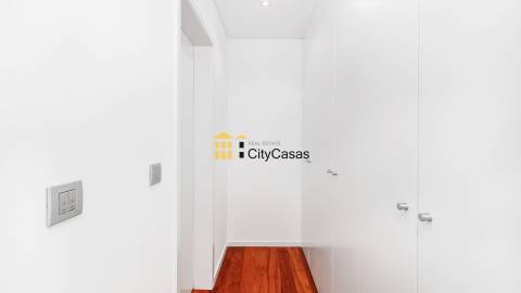 Moradia T4+1 Nova junto à Praia