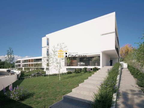 T3+1 Novo c/ Terraço e Box | Condomínio Fechado c/ Piscina