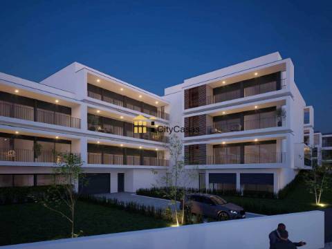 T3+1 Novo c/ Terraço e Box | Condomínio Fechado c/ Piscina