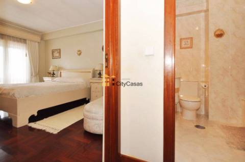 T3 com Terraço e 2 L. Garagem na Areosa