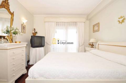 T3 com Terraço e 2 L. Garagem na Areosa