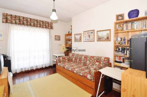 T3 com Terraço e 2 L. Garagem na Areosa