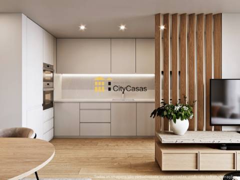 T2 Novo c/ Varanda e L. Garagem | Areosa - Campanha!