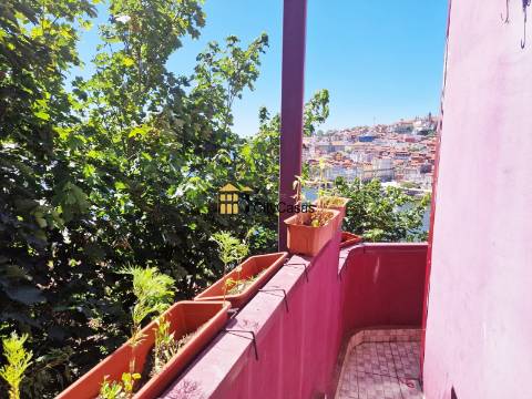 Moradia T2+1 Renovada ao Cais de Gaia