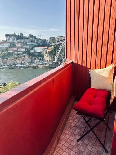 Moradia T2+1 Renovada ao Cais de Gaia