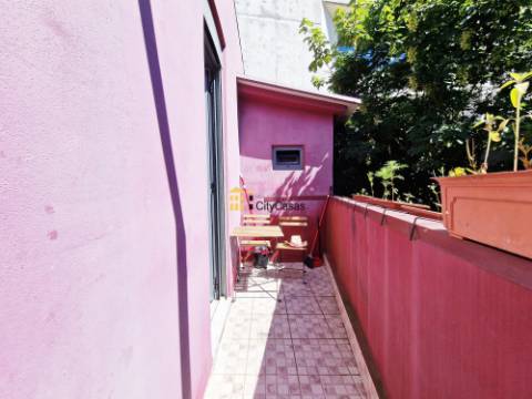 Moradia T2+1 Renovada ao Cais de Gaia