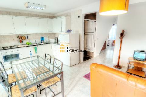 Prédio na Avenida Fernão Magalhães