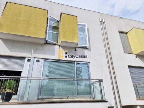 Moradia T3+1 em Folgosa, Maia