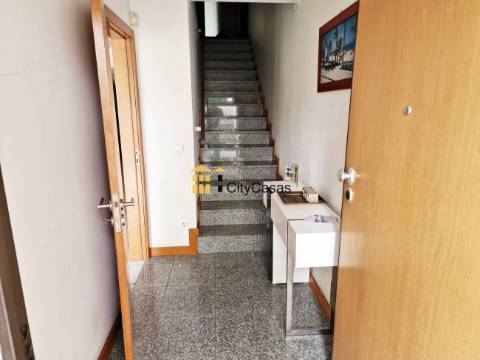 Moradia T3+1 em Folgosa, Maia