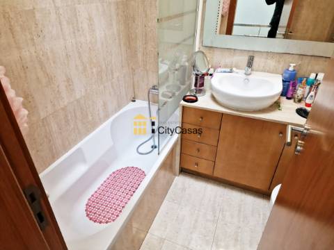 Moradia T3+1 em Folgosa, Maia