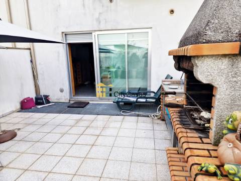 Moradia T3+1 em Folgosa, Maia