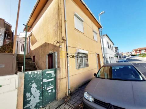 Conjunto de 3 Casas em Ermesinde