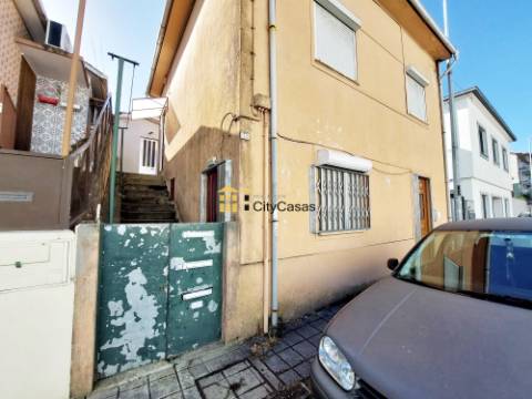 Conjunto de 3 Casas em Ermesinde