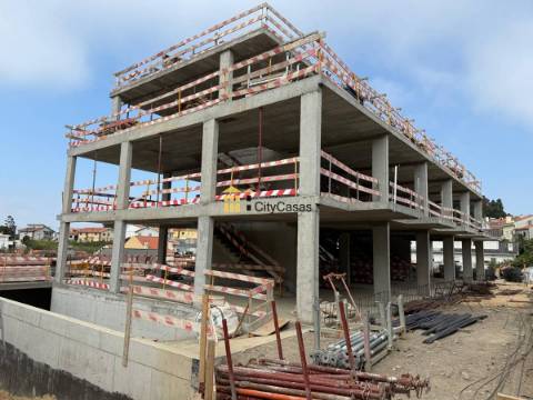 Moradia T4 | Próxima ao Rio Douro e ao Mar