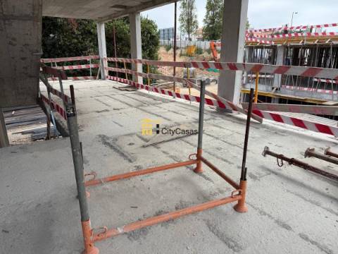 Moradia T4 | Próxima ao Rio Douro e ao Mar