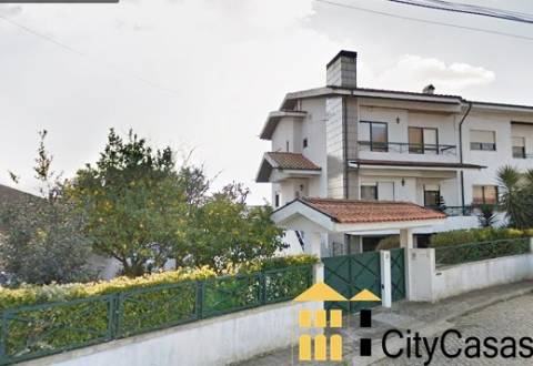 Moradia no Centro da Maia