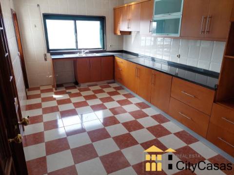 Moradia no Centro da Maia