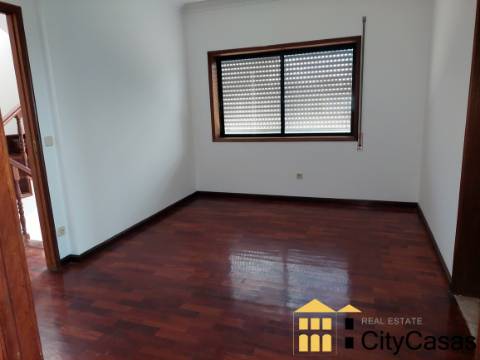 Moradia no Centro da Maia