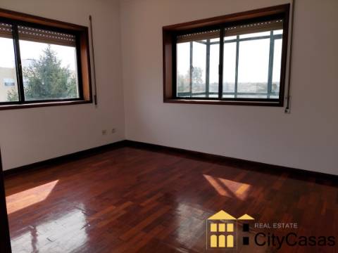 Moradia no Centro da Maia