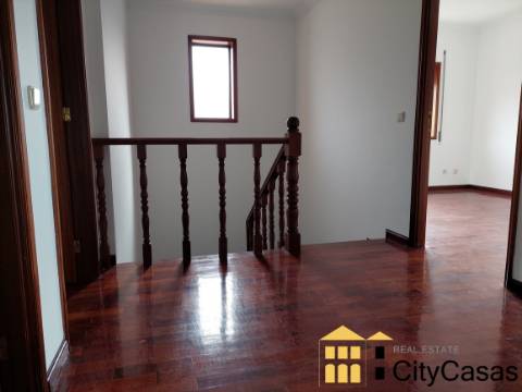 Moradia no Centro da Maia