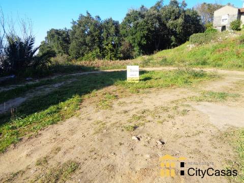 Terreno para Construção com 752 m2