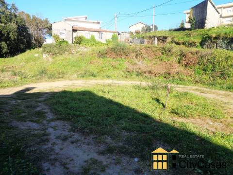 Terreno para Construção com 752 m2