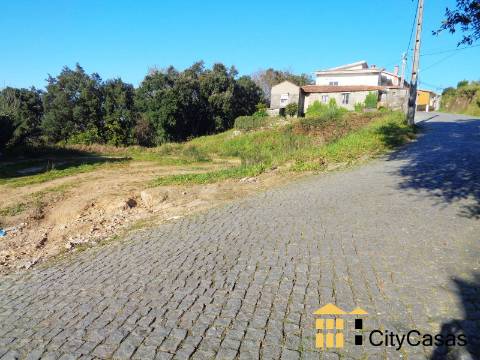 Terreno para Construção com 752 m2