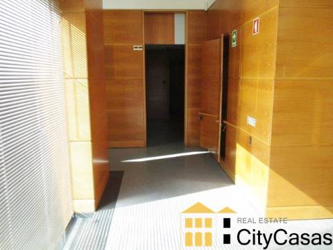 2 Lojas em Águas Santas | Retoma de Banco