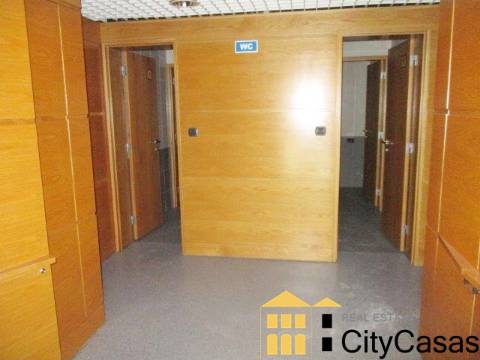 2 Lojas em Águas Santas | Retoma de Banco