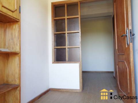 Moradia Bifamiliar T6+2 em Rio Tinto