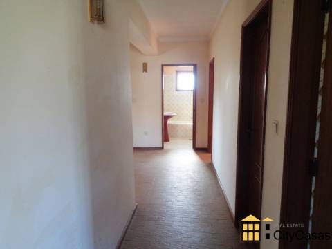 Moradia Bifamiliar T6+2 em Rio Tinto