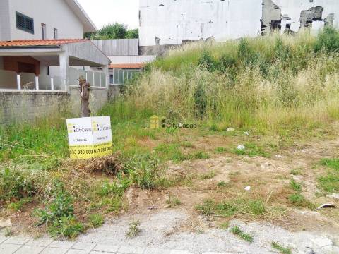 Terreno para Construção de Moradia