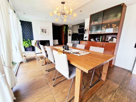 Propriedade com 4 Casas | São Mamede de Infesta