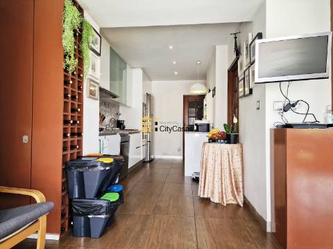 Propriedade com 4 Casas | São Mamede de Infesta