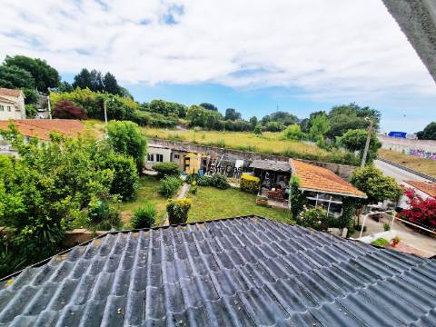 Propriedade com 4 Casas | São Mamede de Infesta