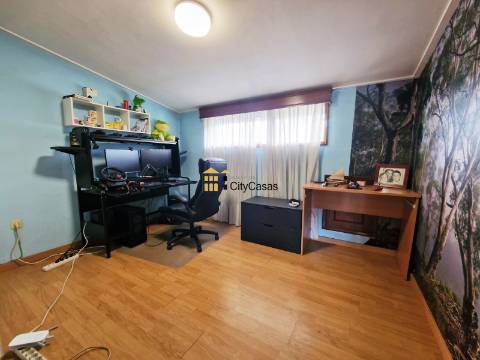 Propriedade com 4 Casas | São Mamede de Infesta