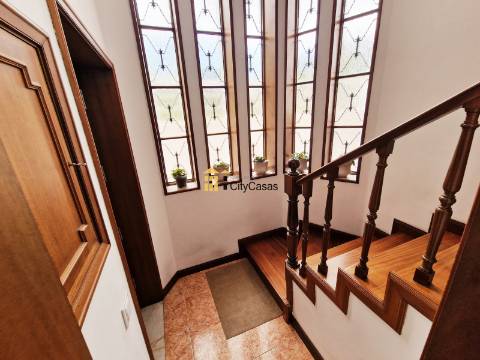 Propriedade com 4 Casas | São Mamede de Infesta