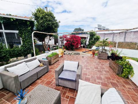 Propriedade com 4 Casas | São Mamede de Infesta