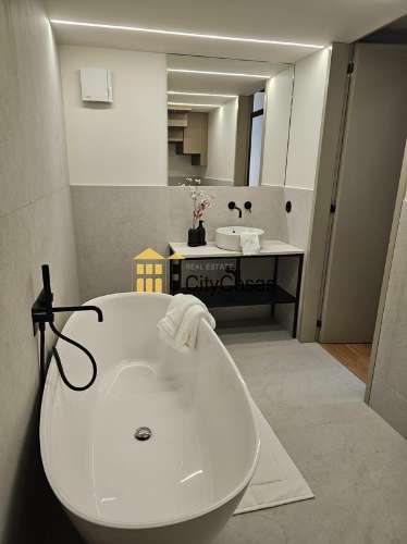 T0 Novo com Mezzanino | Baixa do Porto