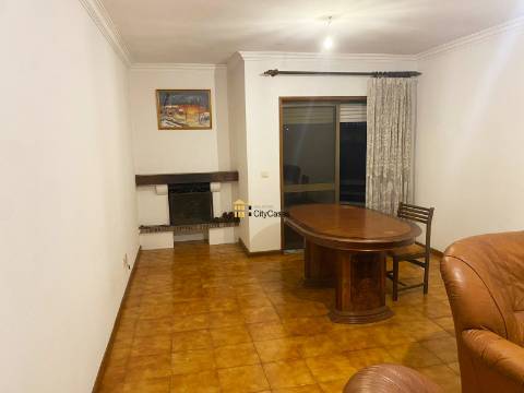 Andar-Moradia T3 c/ Garagem | Forno