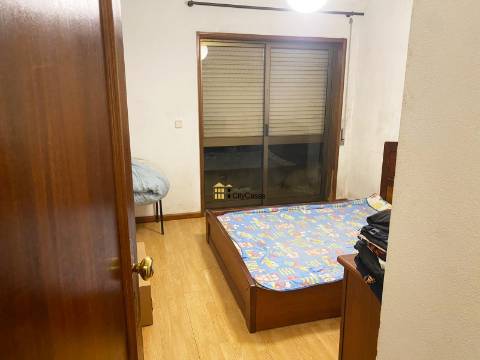 Andar-Moradia T3 c/ Garagem | Forno