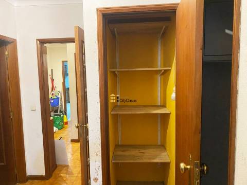 Andar-Moradia T3 c/ Garagem | Forno