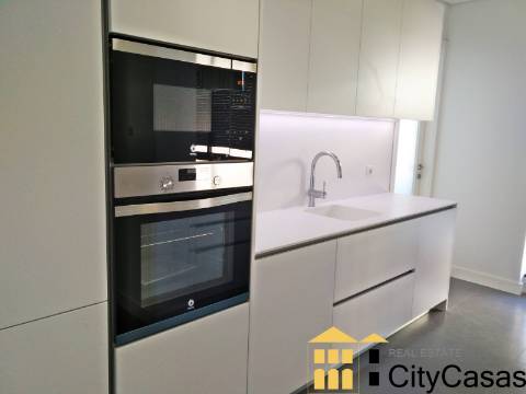 Apartamento T4 na Boavista | Porto
