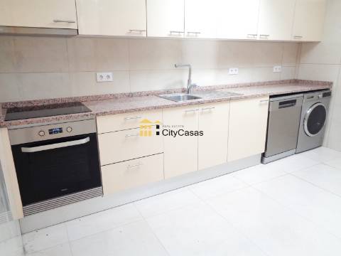 Moradia Renovada em Campanhã | Porto