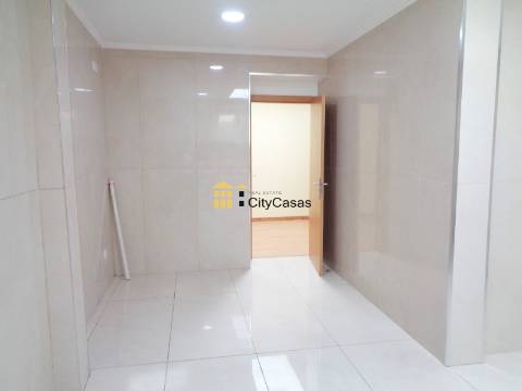 Moradia Renovada em Campanhã | Porto