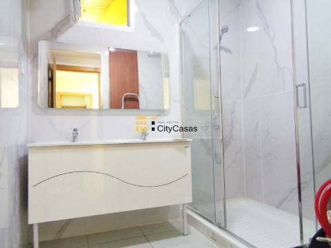 Moradia Renovada em Campanhã | Porto